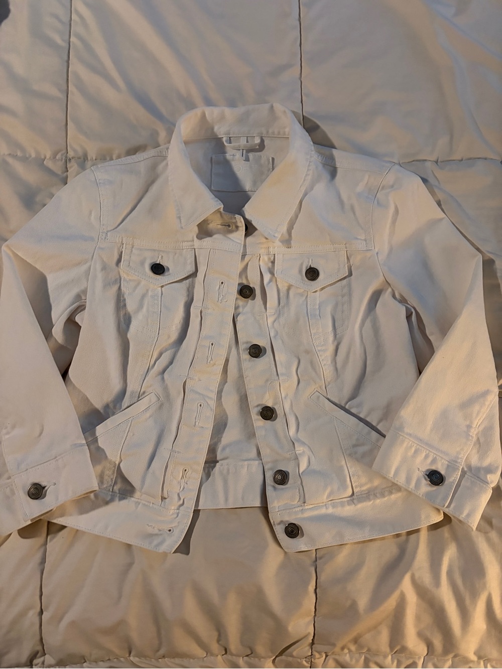 Ann Taylor Loft classic white Trucker
Denim Jacket Size XS